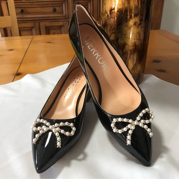 New Pearl Bow patent pumps - Picture 3 of 9